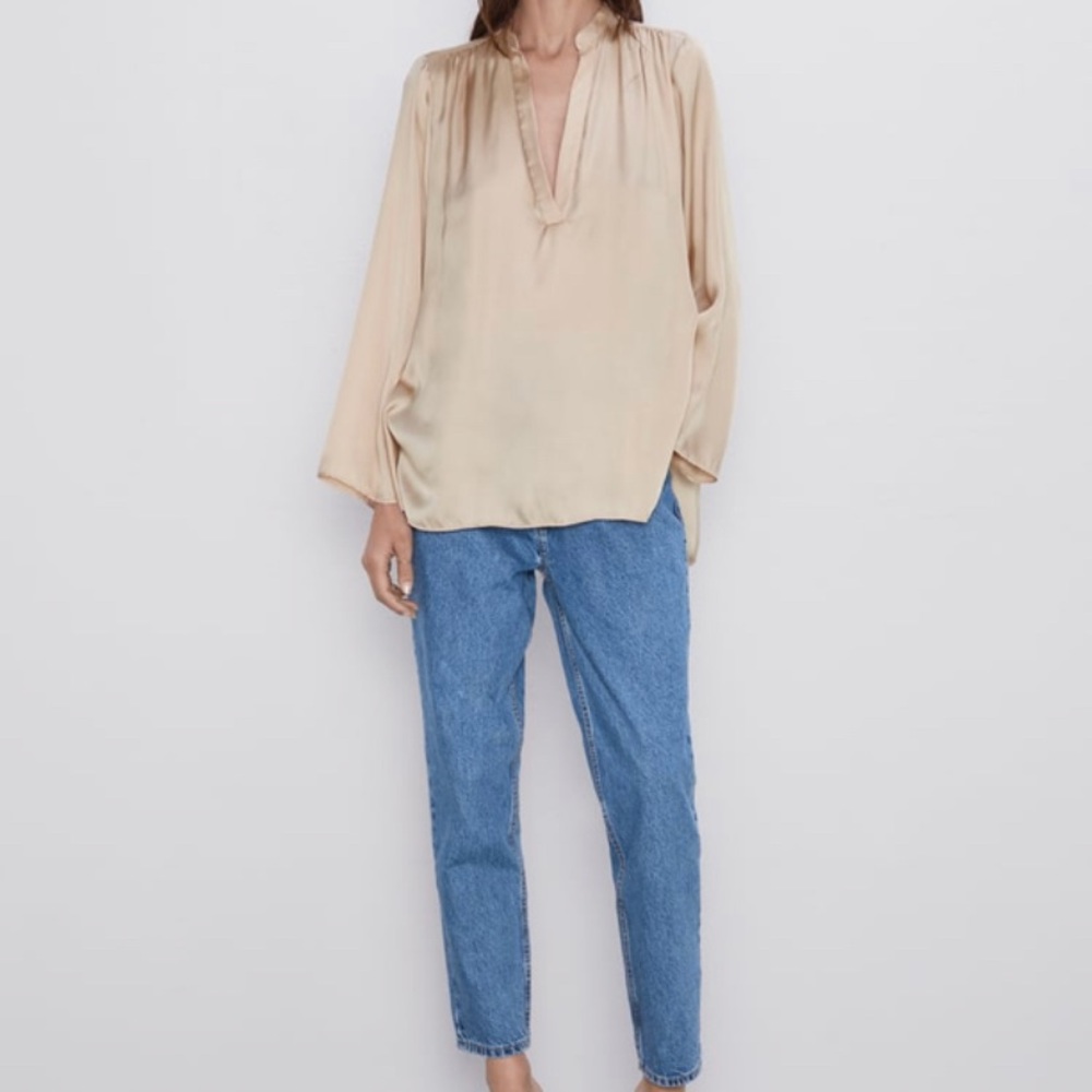 ❌❌❌SOLD❌❌❌ 🌿🌿Zara satin blouse🌿🌿